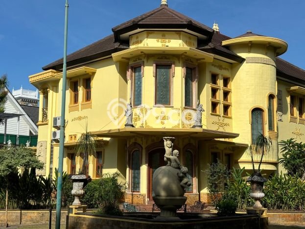 Rumah Elit Modern Tanpa Renovasi di Kemang Pratama Bekasi Rumah Elit Modern Tanpa Renovasi di Kemang Pratama Bekasi