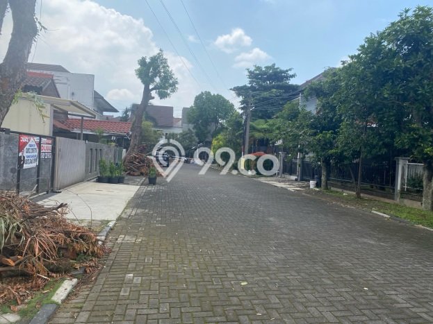 Dijual Rumah Premium dengan Fasilitas Sekitar Komplit di Batununggal, Bandung Dijual Rumah Premium dengan Fasilitas Sekitar Komplit di Batununggal, Bandung