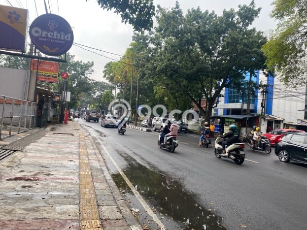 Komersial Dijual di Prime Area Bandung Luas 1200m2 Komersial Dijual di Prime Area Bandung Luas 1200m2