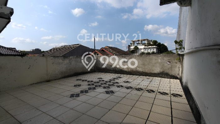 Rumah Luxury Modern Tanpa Renovasi di Pulo Asem Jakarta Timur Rumah Luxury Modern Tanpa Renovasi di Pulo Asem Jakarta Timur