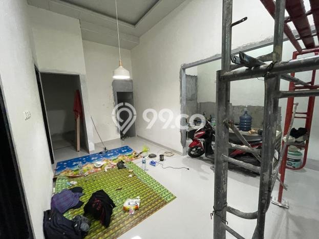 Rumah Menguntungkan di , Dekat Kawasan Bisnis, Surabaya - LT 200m2m² Rumah Menguntungkan di , Dekat Kawasan Bisnis, Surabaya - LT 200m2m²