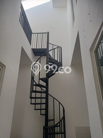 Rumah di Manyar, Siap Huni, LT 160m² Rumah di Manyar, Siap Huni, LT 160m²