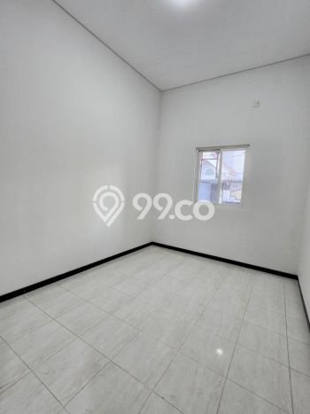 DIJUAL CEPAT! Rumah Siap Huni Area Strategis , LT 162m2m² Bangunan 150m2m² DIJUAL CEPAT! Rumah Siap Huni Area Strategis , LT 162m2m² Bangunan 150m2m²