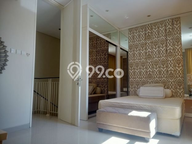 LOKASI STRATEGIS! Rumah kawasan Pakuwon City, Akses ke Tol, 2 KM, Luas 126m² Bangunan 150m² LOKASI STRATEGIS! Rumah kawasan Pakuwon City, Akses ke Tol, 2 KM, Luas 126m² Bangunan 150m²