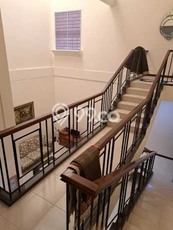 Rumah Modern 4 Kamar LT 175m2 di Darmo Permai Rumah Modern 4 Kamar LT 175m2 di Darmo Permai