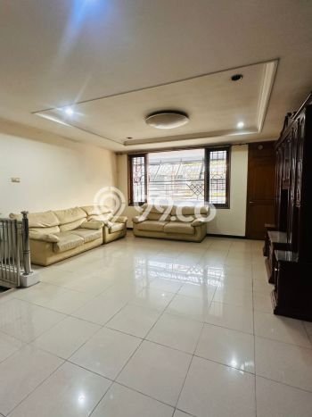 Ruko Premium di , Luas 300m2m², Akses Mainroad, Berkembang Ruko Premium di , Luas 300m2m², Akses Mainroad, Berkembang