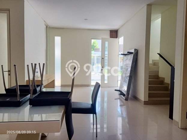 BEST CHOICE! Rumah di Pakuwon City, 3 KM, Dekat Sekolah, Luas 128m² Bangunan 120m² BEST CHOICE! Rumah di Pakuwon City, 3 KM, Dekat Sekolah, Luas 128m² Bangunan 120m²
