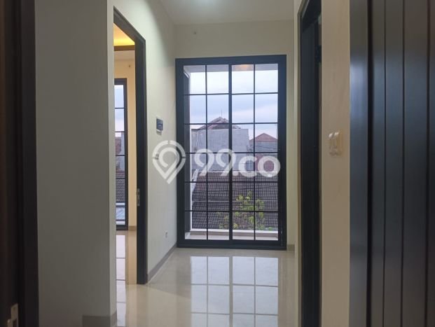 Rumah di Mulyosari, Luas 84m², LB 130m² Rumah di Mulyosari, Luas 84m², LB 130m²