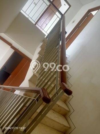 Jarang Ada! Rumah Kontrakan 4 Kamar Nyaman Siap Huni Manyar Jarang Ada! Rumah Kontrakan 4 Kamar Nyaman Siap Huni Manyar