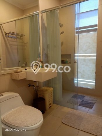 HUNIAN PILIHAN! Rumah kawasan Pakuwon City, 2 KM, Lingkungan Strategis, Luas 112m² Bangunan 134m² HUNIAN PILIHAN! Rumah kawasan Pakuwon City, 2 KM, Lingkungan Strategis, Luas 112m² Bangunan 134m²