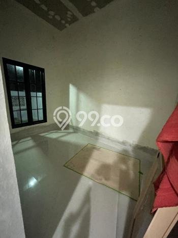 Rumah Menguntungkan di , Dekat Kawasan Bisnis, Surabaya - LT 200m2m² Rumah Menguntungkan di , Dekat Kawasan Bisnis, Surabaya - LT 200m2m²