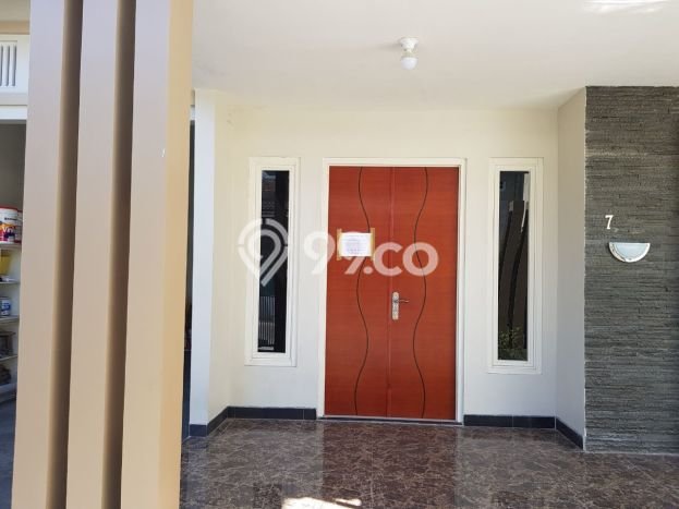 Rumah Terawat 4 KT 3 KM di , Surabaya Rumah Terawat 4 KT 3 KM di , Surabaya