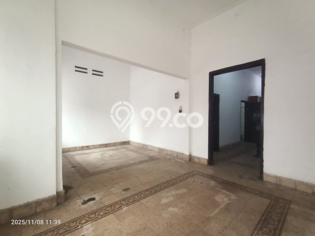 Rumah Sewa Surabaya LT 604m2 LB 500m2 Kawasan Surabaya Kota Rumah Sewa Surabaya LT 604m2 LB 500m2 Kawasan Surabaya Kota