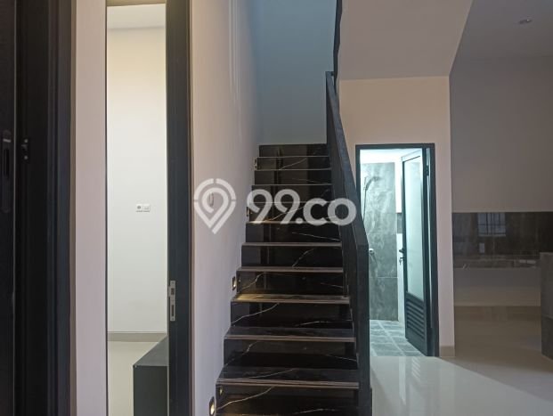 Rumah di Mulyosari, Luas 84m², LB 130m² Rumah di Mulyosari, Luas 84m², LB 130m²
