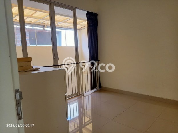 BEST CHOICE! Rumah di Pakuwon City, 3 KM, Dekat Sekolah, Luas 128m² Bangunan 120m² BEST CHOICE! Rumah di Pakuwon City, 3 KM, Dekat Sekolah, Luas 128m² Bangunan 120m²