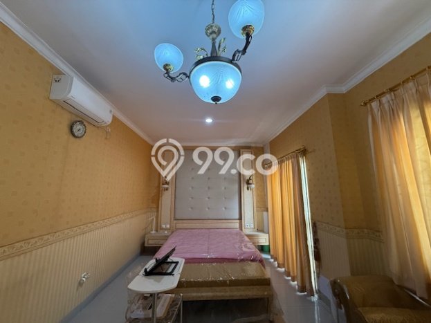 Disewakan! Rumah 4 Kamar Tidur &
3 Kamar Mandi di Pantai Indah Kapuk, Jakarta Utara Disewakan! Rumah 4 Kamar Tidur &
3 Kamar Mandi di Pantai Indah Kapuk, Jakarta Utara