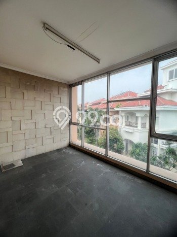 Rumah Luxury Modern Siap Huni di Pantai Indah Kapuk Jakarta Utara Rumah Luxury Modern Siap Huni di Pantai Indah Kapuk Jakarta Utara