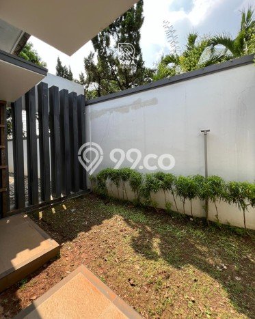 Ready to Use! Luxury House LT 696m2 Desain Elegan di Kemang Ready to Use! Luxury House LT 696m2 Desain Elegan di Kemang