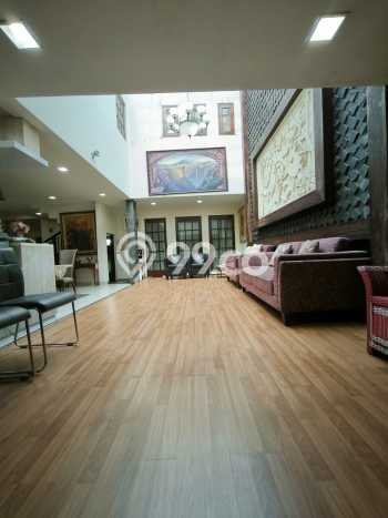 Rumah Elit LB 297m2 Siap Pakai Desain Elegan di Bintaro, Jakarta Selatan Rumah Elit LB 297m2 Siap Pakai Desain Elegan di Bintaro, Jakarta Selatan