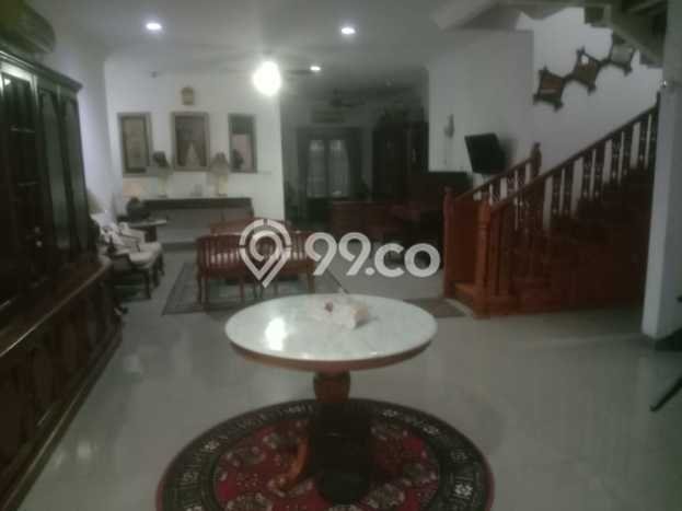 Siap Huni Rumah Mewah 4 Kamar di Kebayoran Baru Dekat ke Mana Saja Siap Huni Rumah Mewah 4 Kamar di Kebayoran Baru Dekat ke Mana Saja