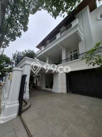 Jual Rumah Luas Megah Dengan View Eksklusif di Kuningan, Jakarta Selatan Jual Rumah Luas Megah Dengan View Eksklusif di Kuningan, Jakarta Selatan