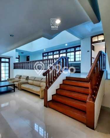 Dijual Rumah Mewah Megah Dengan View Eksklusif di Pondok Indah, Jakarta Selatan Dijual Rumah Mewah Megah Dengan View Eksklusif di Pondok Indah, Jakarta Selatan