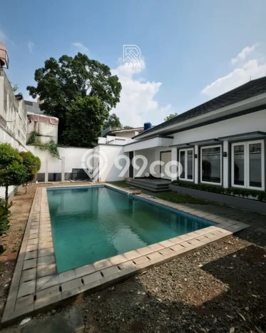 Ready to Use! Luxury House LT 696m2 Desain Elegan di Kemang Ready to Use! Luxury House LT 696m2 Desain Elegan di Kemang
