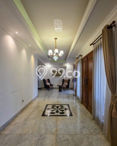 Rumah Elit Modern Tanpa Renovasi di Pondok Indah Jakarta Selatan Rumah Elit Modern Tanpa Renovasi di Pondok Indah Jakarta Selatan