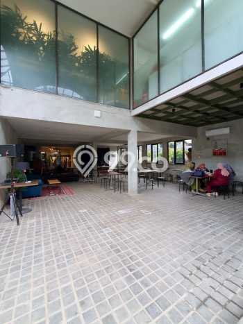 Komersial Dijual Lokasi Stratagis di Kebayoran Baru Jakarta Selatan Cocok untuk Investasi Komersial Dijual Lokasi Stratagis di Kebayoran Baru Jakarta Selatan Cocok untuk Investasi