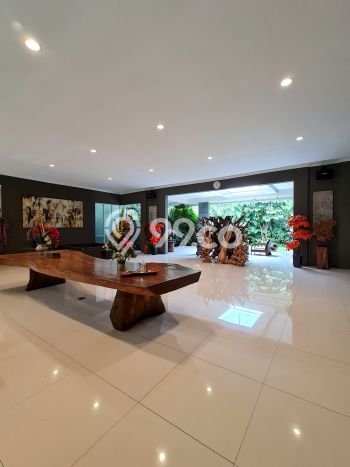 Rumah Mewah LB 2000m2 Siap Pakai Desain Elegan di Bintaro, Jakarta Selatan Rumah Mewah LB 2000m2 Siap Pakai Desain Elegan di Bintaro, Jakarta Selatan