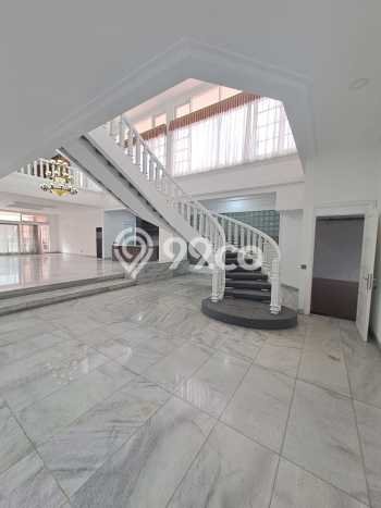Dijual Rumah Mewah Megah Dengan View Eksklusif di Pondok Indah, Jakarta Selatan Dijual Rumah Mewah Megah Dengan View Eksklusif di Pondok Indah, Jakarta Selatan