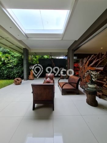 Rumah Mewah LB 2000m2 Siap Pakai Desain Elegan di Bintaro, Jakarta Selatan Rumah Mewah LB 2000m2 Siap Pakai Desain Elegan di Bintaro, Jakarta Selatan