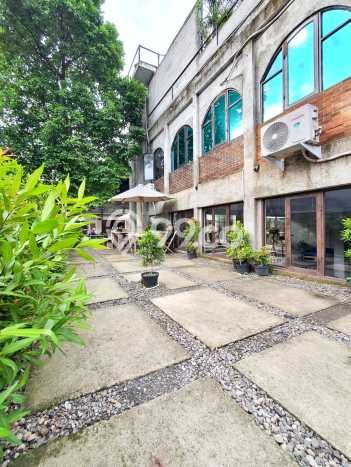 Komersial Dijual Lokasi Stratagis di Kebayoran Baru Jakarta Selatan Cocok untuk Investasi Komersial Dijual Lokasi Stratagis di Kebayoran Baru Jakarta Selatan Cocok untuk Investasi