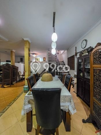 Hunian Eksklusif Dijual LT 310m2 di Kebayoran Baru, Jakarta Selatan Hunian Eksklusif Dijual LT 310m2 di Kebayoran Baru, Jakarta Selatan
