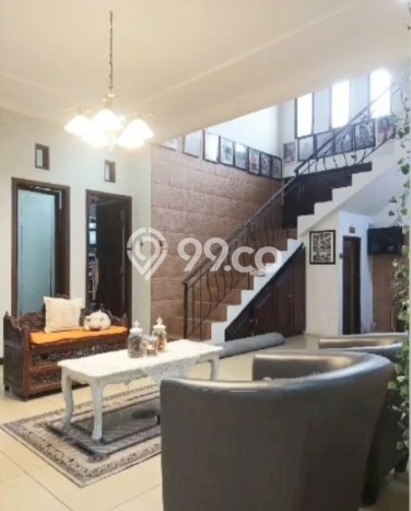 For Sale Rumah 5 Kamar Lokasi Strategis Bagus dan Strategis di Antapani For Sale Rumah 5 Kamar Lokasi Strategis Bagus dan Strategis di Antapani