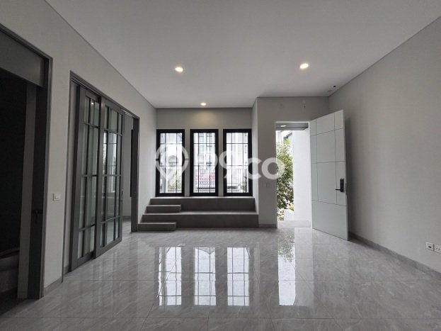 Rumah sewa siap pakai 4 KT di BSD, Tangerang Rumah sewa siap pakai 4 KT di BSD, Tangerang