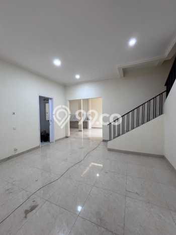 Ready to Use! Premium House LT 202m2 Desain Modern di Gading Serpong Ready to Use! Premium House LT 202m2 Desain Modern di Gading Serpong