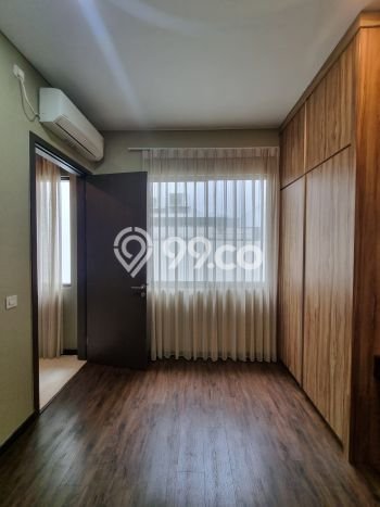 Rumah Mewah LB 195m2 Siap Huni Desain Elegan di BSD, Tangerang Rumah Mewah LB 195m2 Siap Huni Desain Elegan di BSD, Tangerang