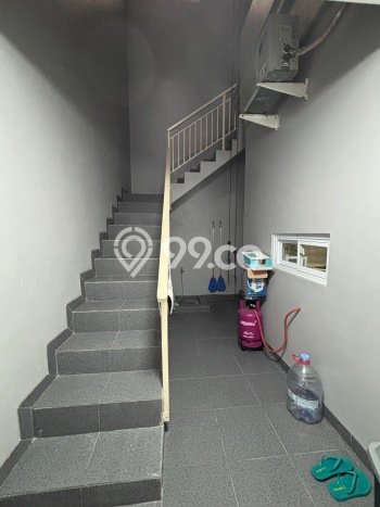 Rumah Luxury Modern Tanpa Renovasi di Gading Serpong Tangerang Rumah Luxury Modern Tanpa Renovasi di Gading Serpong Tangerang