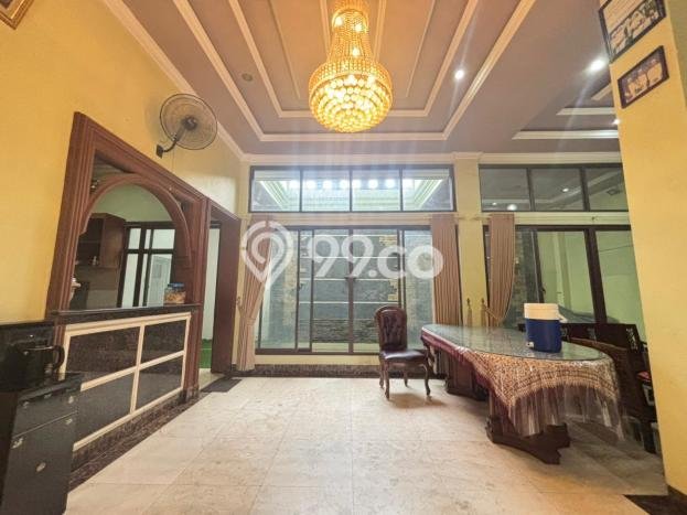 Jual Rumah Luas Megah Dengan View Cantik di Grand Wisata, Bekasi Jual Rumah Luas Megah Dengan View Cantik di Grand Wisata, Bekasi