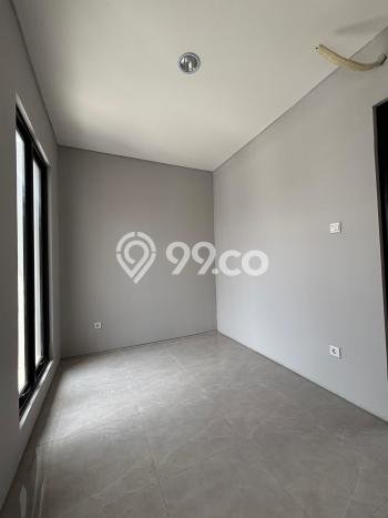 For Sale! Luxury House LT 125m2 Desain Modern di Grand Wisata For Sale! Luxury House LT 125m2 Desain Modern di Grand Wisata