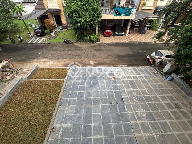 Rumah Mewah LB 300m2 Siap Huni Desain Elegan di Grand Wisata, Bekasi Rumah Mewah LB 300m2 Siap Huni Desain Elegan di Grand Wisata, Bekasi