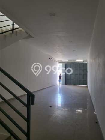 Unit Ruko Dijual di Bandung Kulon Bandung Luas Tanah 114m2, Luas Bangunan 174m2 Unit Ruko Dijual di Bandung Kulon Bandung Luas Tanah 114m2, Luas Bangunan 174m2
