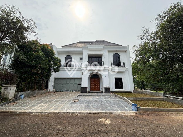 Rumah Mewah LB 300m2 Siap Huni Desain Elegan di Grand Wisata, Bekasi Rumah Mewah LB 300m2 Siap Huni Desain Elegan di Grand Wisata, Bekasi