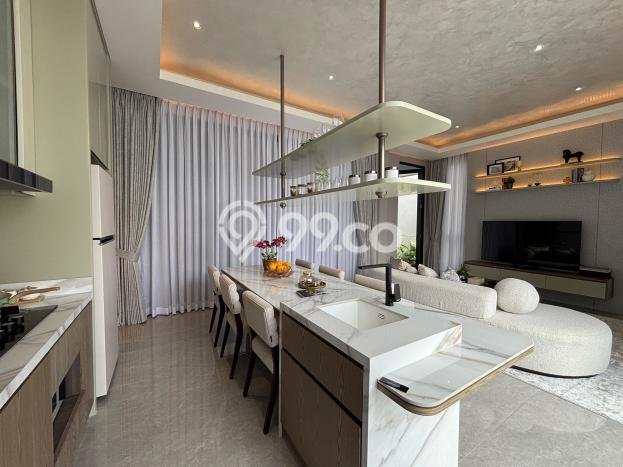 Rumah Mewah LB 195m2 Siap Pakai Desain Elegan di Grand Wisata, Bekasi Rumah Mewah LB 195m2 Siap Pakai Desain Elegan di Grand Wisata, Bekasi