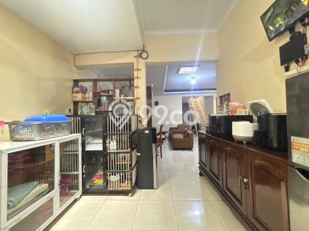 Rumah Modern 5 KT di Pekayon Bekasi Semi Furnished Rumah Modern 5 KT di Pekayon Bekasi Semi Furnished