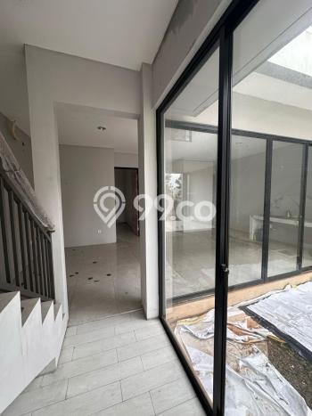 Dijual Rumah Luas Megah Dengan View Cantik di Grand Wisata, Bekasi Dijual Rumah Luas Megah Dengan View Cantik di Grand Wisata, Bekasi