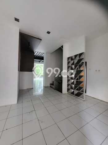 Disewakan Kantor di Bandung Wetan Bandung LT 240m2, LB 600m2 Disewakan Kantor di Bandung Wetan Bandung LT 240m2, LB 600m2