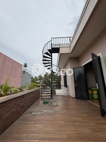 Dijual Rumah Luas Megah Dengan View Eksklusif di Grand Wisata, Bekasi Dijual Rumah Luas Megah Dengan View Eksklusif di Grand Wisata, Bekasi
