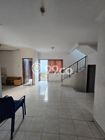Rumah Luas Asri 3 KT Siap Pakai di Grand Wisata Bekasi Rumah Luas Asri 3 KT Siap Pakai di Grand Wisata Bekasi